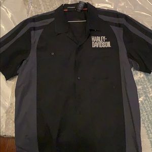 Short sleeve HD garage shirt.